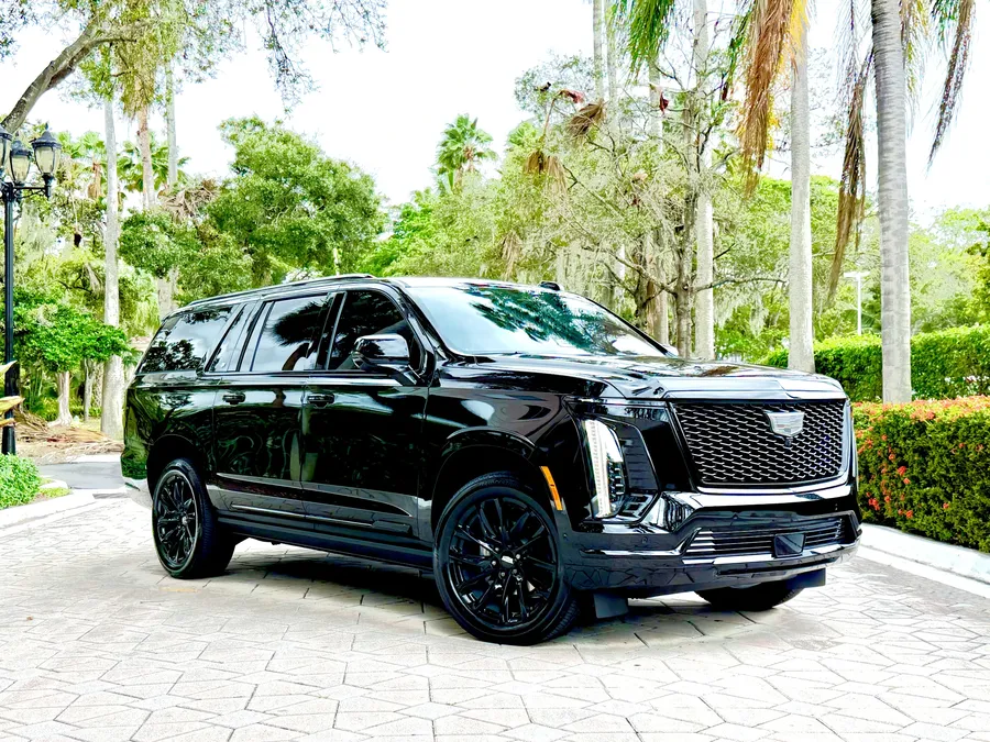 Cadillac Escalade готов к поездке